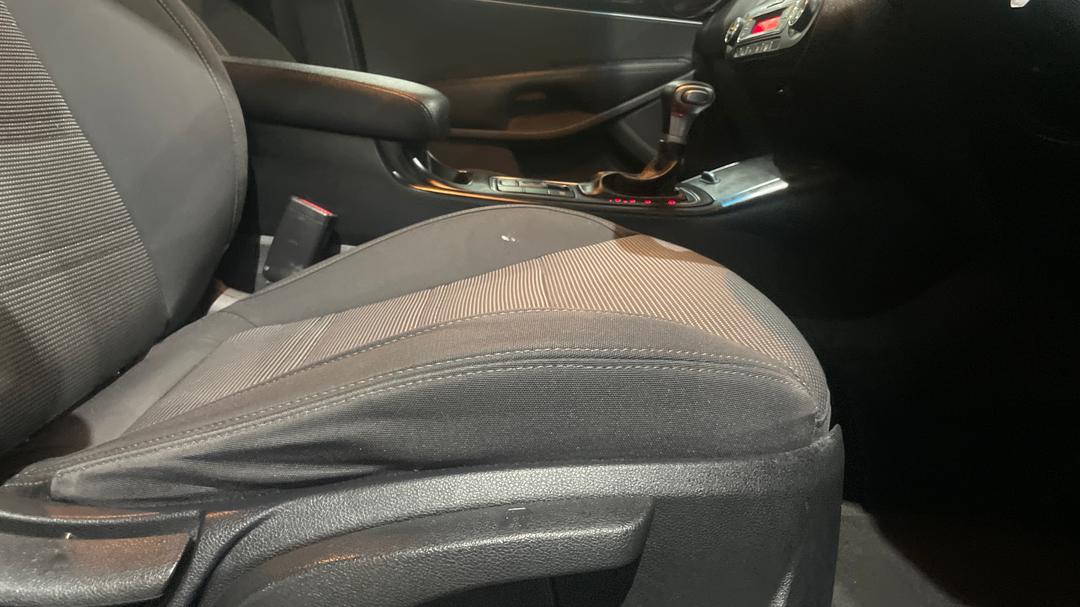 2019 Kia Sorento Si (4x2), Automatic, 113960 km, Drivers Side Adjustment Panel