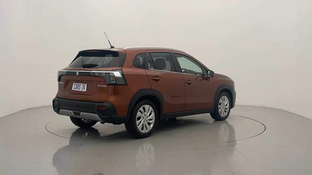 Right Back Diagonal (45- Degree) View