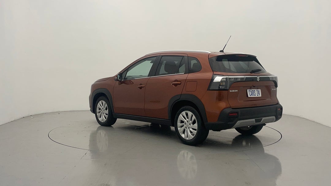 Left Back Diagonal (45- Degree) View