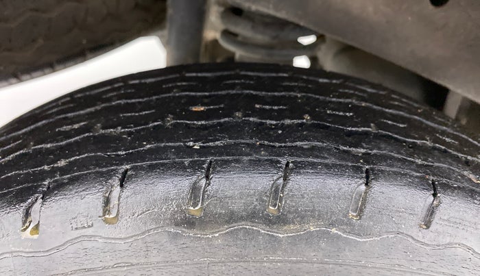 2018 Maruti Eeco 5 STR WITH A/C+HTR, Petrol, Manual, 48,852 km, Right Rear Tyre Tread