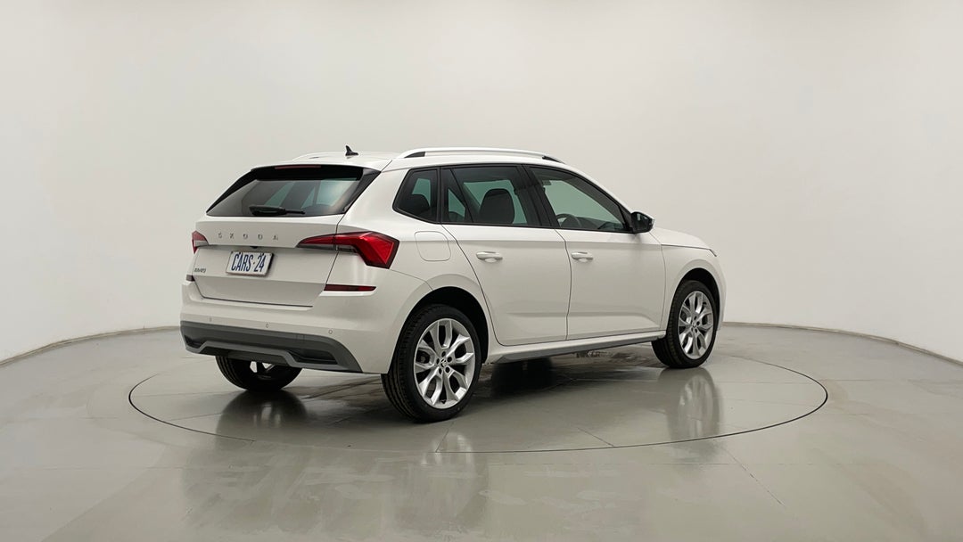 Right Back Diagonal (45- Degree) View