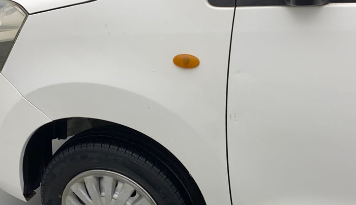 2016 Maruti Wagon R 1.0 LXI, Petrol, Manual, 25,881 km, Left fender - Paint has minor damage