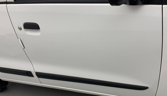 2016 Maruti Wagon R 1.0 LXI, Petrol, Manual, 25,881 km, Driver-side door - Slightly rusted