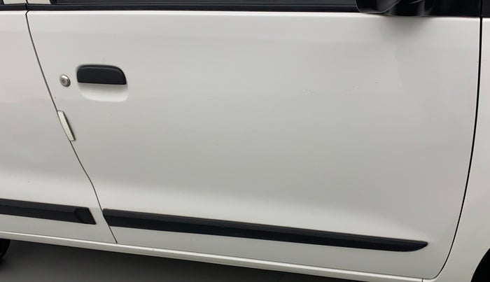2016 Maruti Wagon R 1.0 LXI, Petrol, Manual, 25,881 km, Driver-side door - Paint has faded