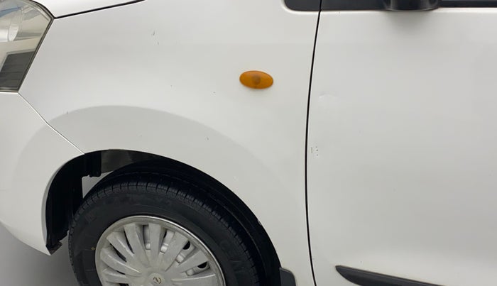 2016 Maruti Wagon R 1.0 LXI, Petrol, Manual, 25,881 km, Left fender - Minor scratches