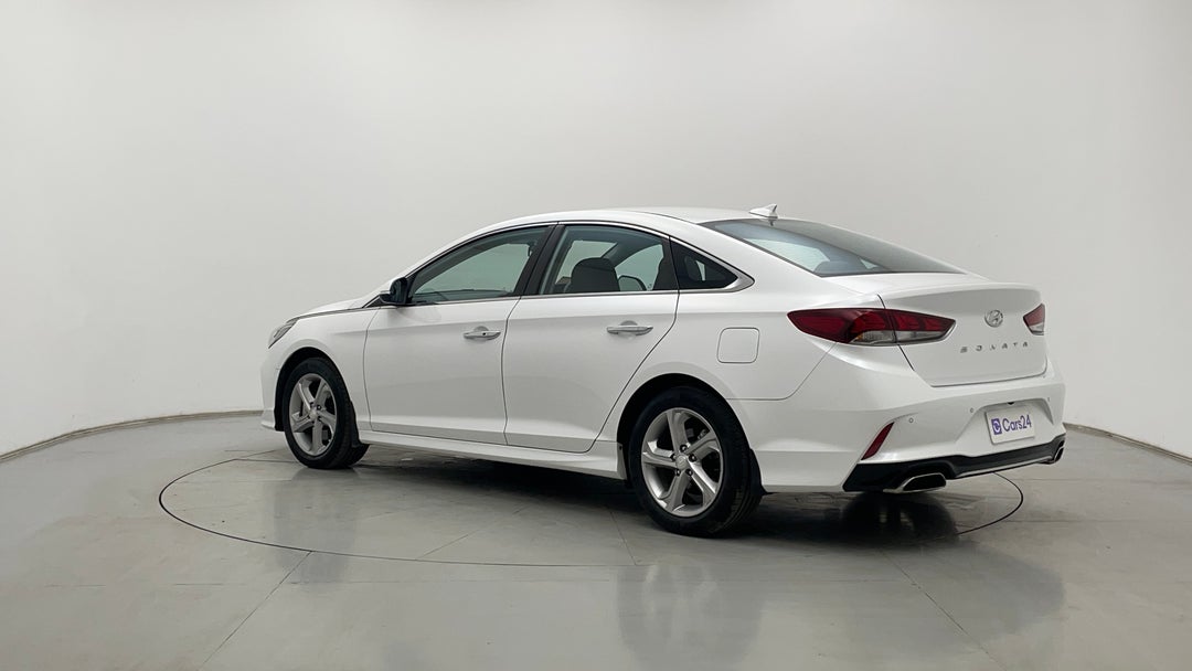 Left Back Diagonal (45- Degree) View