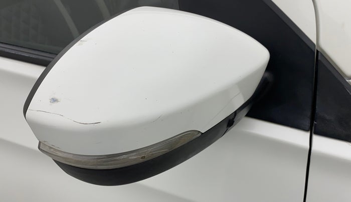 2019 Tata Tiago XZ PETROL, CNG, Manual, 73,411 km, Right rear-view mirror - Cover has minor damage