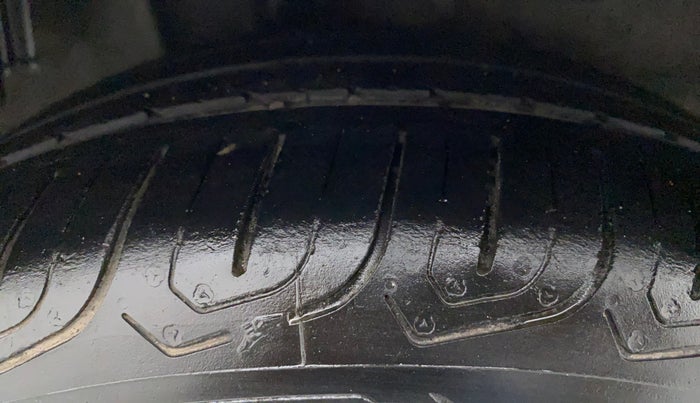 2019 Tata Tiago XZ PETROL, CNG, Manual, 73,411 km, Right Rear Tyre Tread