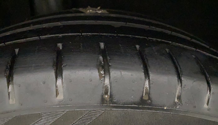 2019 Maruti Baleno ALPHA PETROL 1.2, Petrol, Manual, 56,807 km, Left Rear Tyre Tread