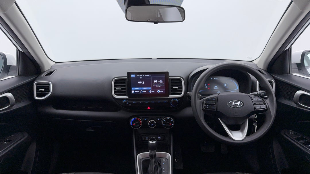 2023 Hyundai Venue Venue, Automatic, 72707 km, Dashboard View