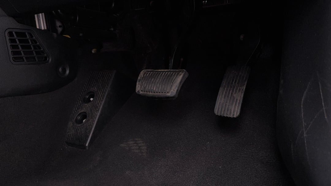 2023 Hyundai Venue Venue, Automatic, 72707 km, Pedals and Footmat