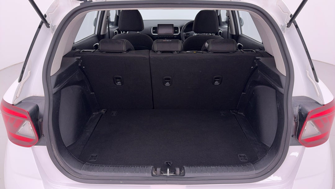 2023 Hyundai Venue Venue, Automatic, 72707 km, Boot Inside View