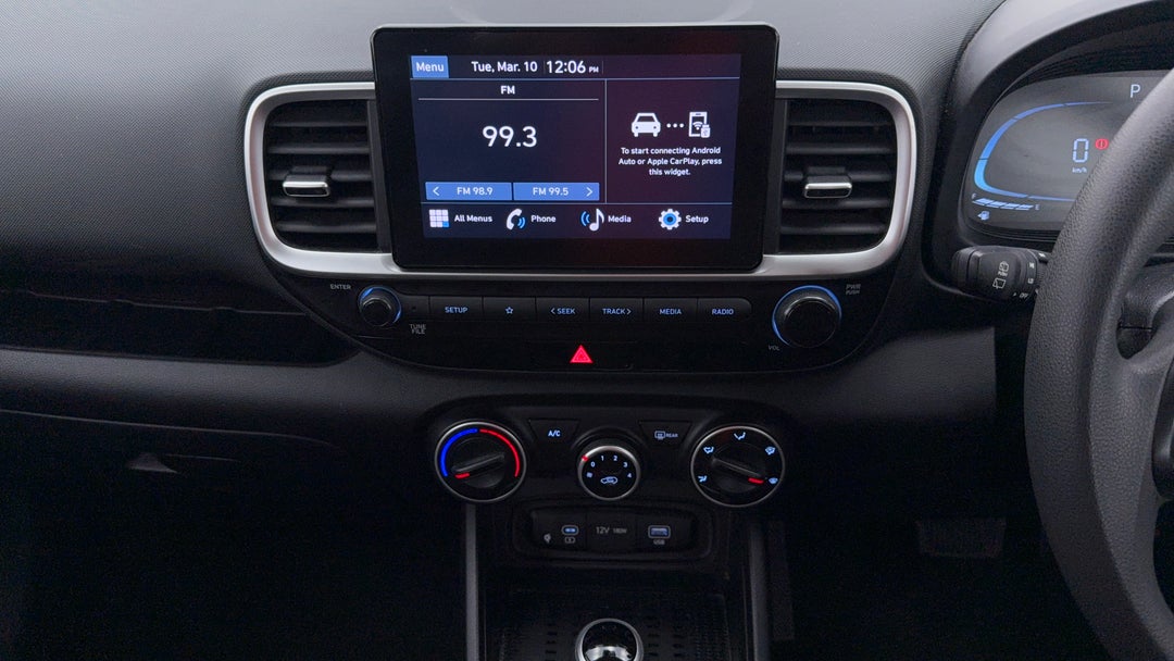 2023 Hyundai Venue Venue, Automatic, 72707 km, Center Console