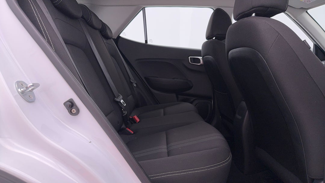 2023 Hyundai Venue Venue, Automatic, 72707 km, Right Side Rear Door Cabin View