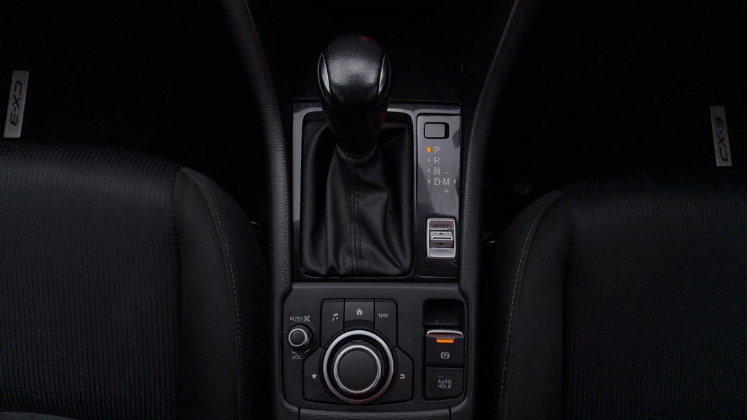 2019 Mazda CX-3 Maxx Sport (FWD), Automatic, 64767 km, Gear Lever 