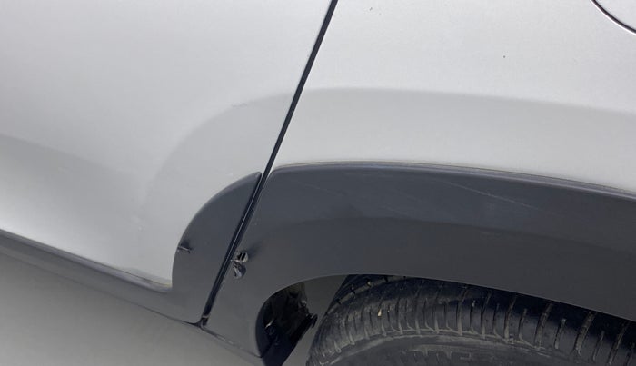 2018 Mahindra KUV 100 NXT K6+ P 6 STR, Petrol, Manual, 22,986 km, Left quarter panel - Cladding has minor damage
