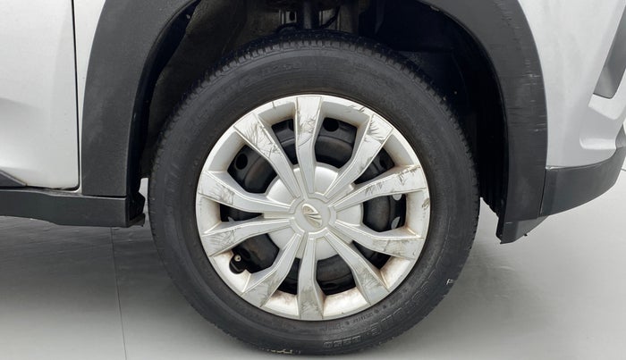 2018 Mahindra KUV 100 NXT K6+ P 6 STR, Petrol, Manual, 22,986 km, Right Front Wheel