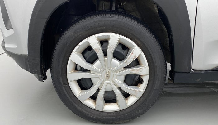2018 Mahindra KUV 100 NXT K6+ P 6 STR, Petrol, Manual, 22,986 km, Left Front Wheel