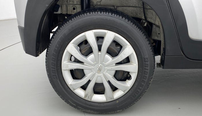 2018 Mahindra KUV 100 NXT K6+ P 6 STR, Petrol, Manual, 22,986 km, Right Rear Wheel