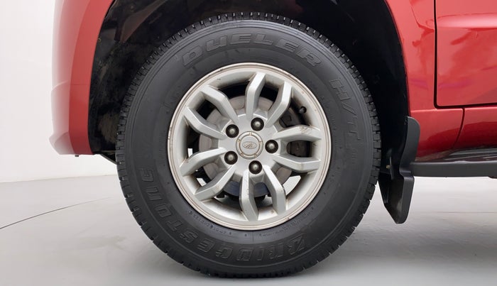 2015 Mahindra TUV300 T8 AT, Diesel, Automatic, 60,769 km, Left Front Wheel