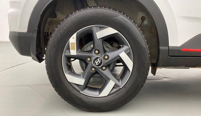 2020 Hyundai VENUE SX 1.0 TURBO IMT DUAL TONE SPORT, Petrol, Manual, 21,793 km, Right Rear Wheel