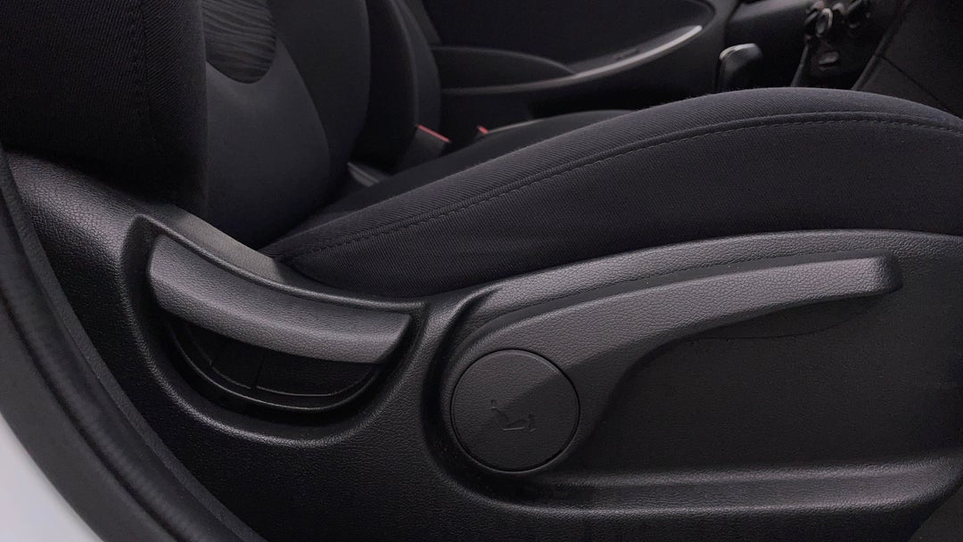 2019 Hyundai Accent Sport, Automatic, 27074 km, Drivers Side Adjustment Panel