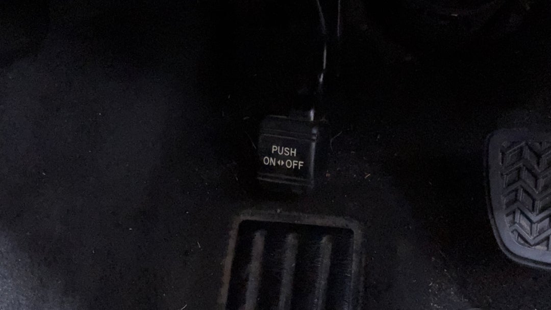 2017 Toyota Camry Atara S, Automatic, 115034 km, Handbrake