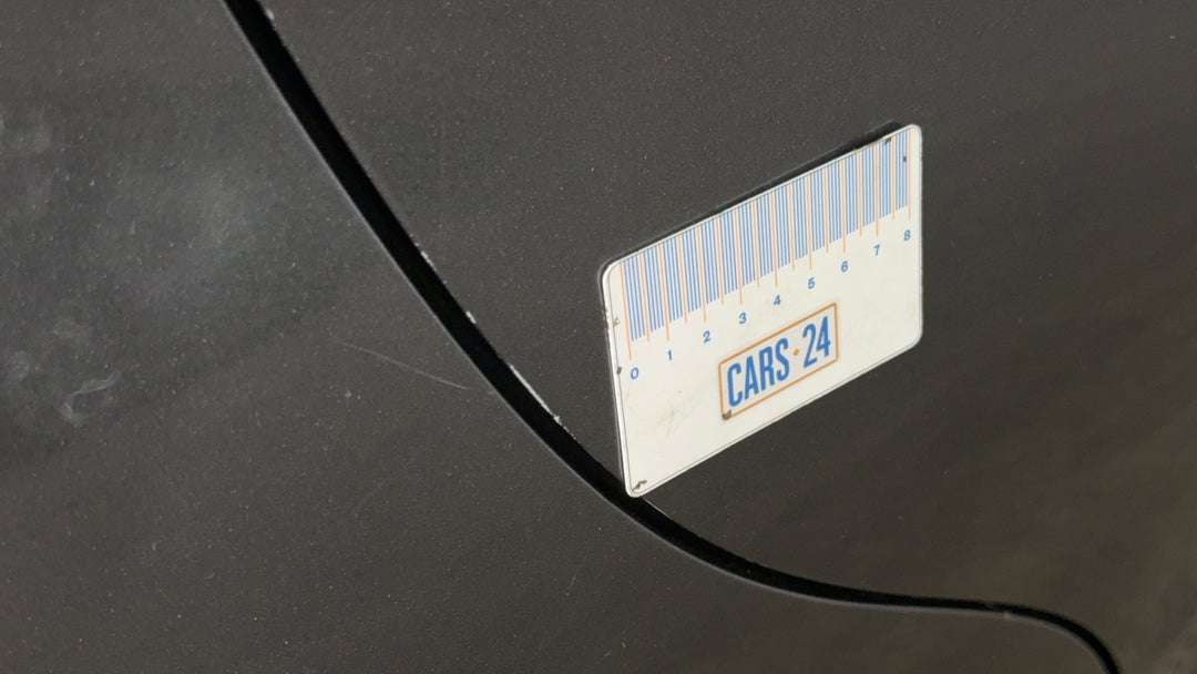 2017 Toyota Camry Atara S, Automatic, 115034 km, Doors Rear RHS Chip