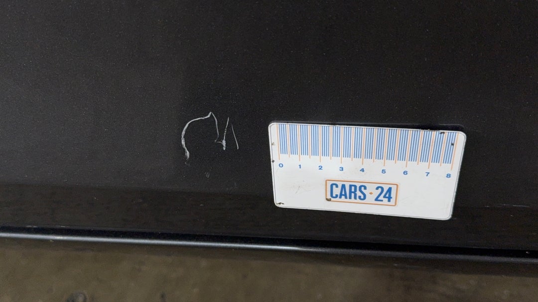 2017 Toyota Camry Atara S, Automatic, 115034 km, Doors Front RHS Scratch