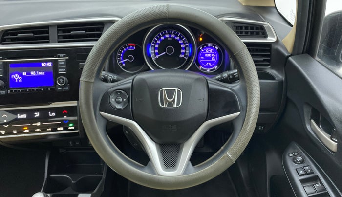 2018 Honda Jazz 1.2 V MT, Petrol, Manual, 28,083 km, Steering Wheel Close Up