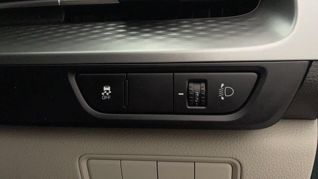 2023 Kia Carnival S, Automatic, 57522 km, Utility Switches/Buttons