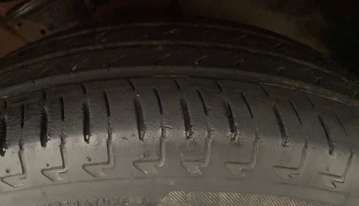 2019 Maruti IGNIS DELTA 1.2, Petrol, Manual, 16,694 km, Left Front Tyre Tread