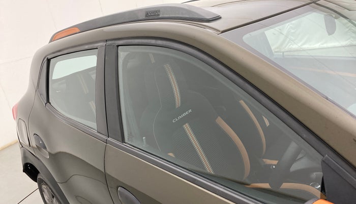 2020 Renault Kwid CLIMBER 1.0 AMT (O), Petrol, Automatic, 9,676 km, Driver-side door - Door visor damaged