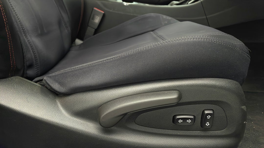 2015 Holden Ute Sv6 Storm, Automatic, 102446 km, Drivers Side Adjustment Panel