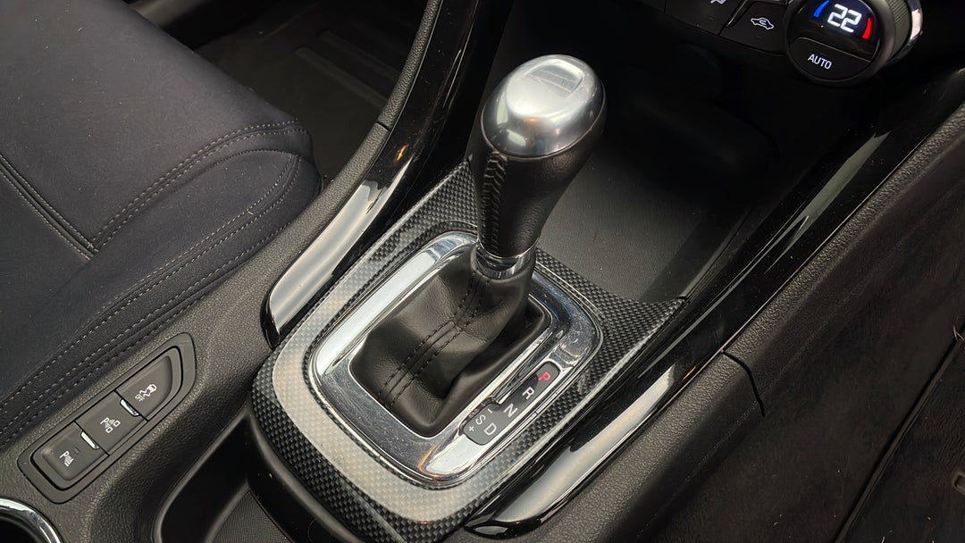 2015 Holden Ute Sv6 Storm, Automatic, 102446 km, Gear Lever 