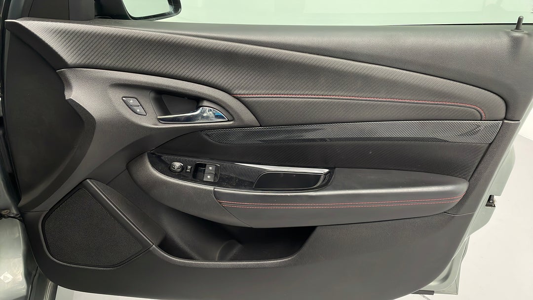 2015 Holden Ute Sv6 Storm, Automatic, 102446 km, Speaker View