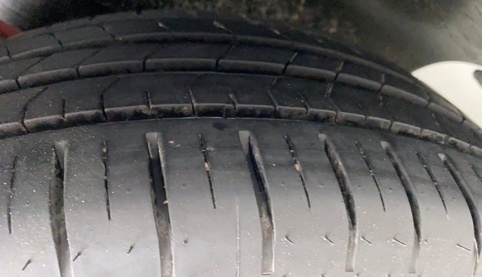 2022 Skoda KUSHAQ ACTIVE 1.0 TSI MT, Petrol, Manual, 13,624 km, Left Rear Tyre Tread