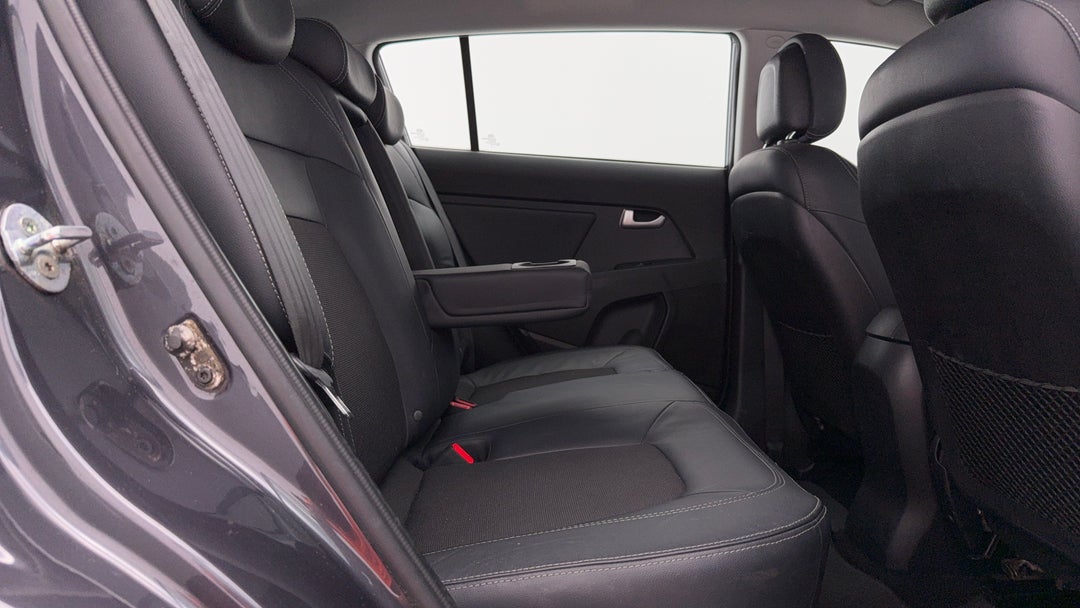 2014 Kia Sportage Sli (AWD), Automatic, 76152 km, Right Side Rear Door Cabin View