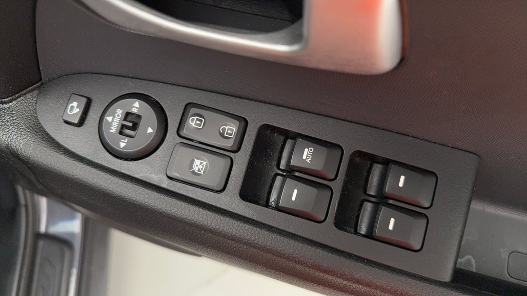 2014 Kia Sportage Sli (AWD), Automatic, 76152 km, Drivers Side Door Panel Controls