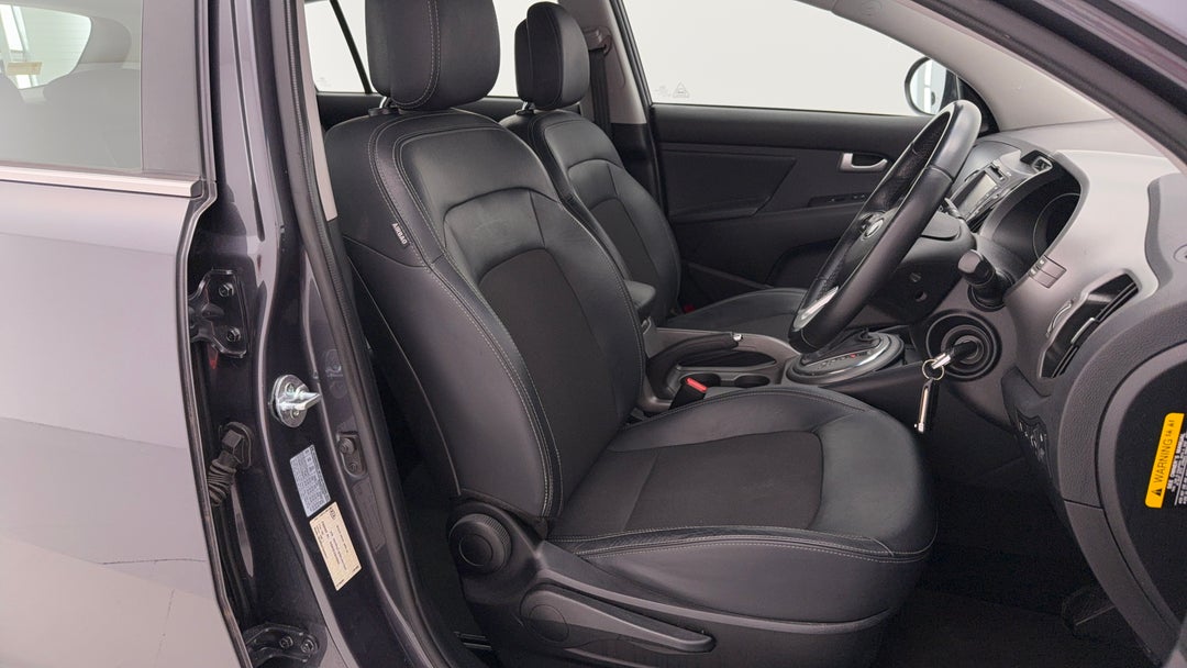 2014 Kia Sportage Sli (AWD), Automatic, 76152 km, Right Side Front Door Cabin View