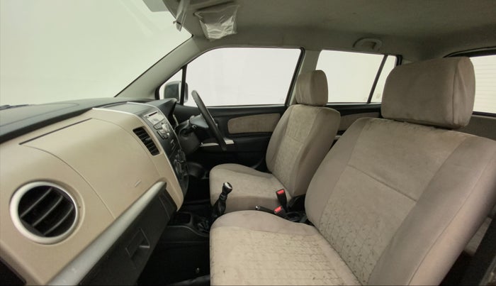 2015 Maruti Wagon R 1.0 VXI, Petrol, Manual, 31,326 km, Right Side Front Door Cabin