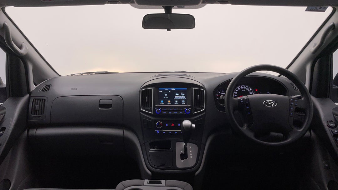 2018 Hyundai Iload 3s Liftback, Automatic, 142829 km, Dashboard View