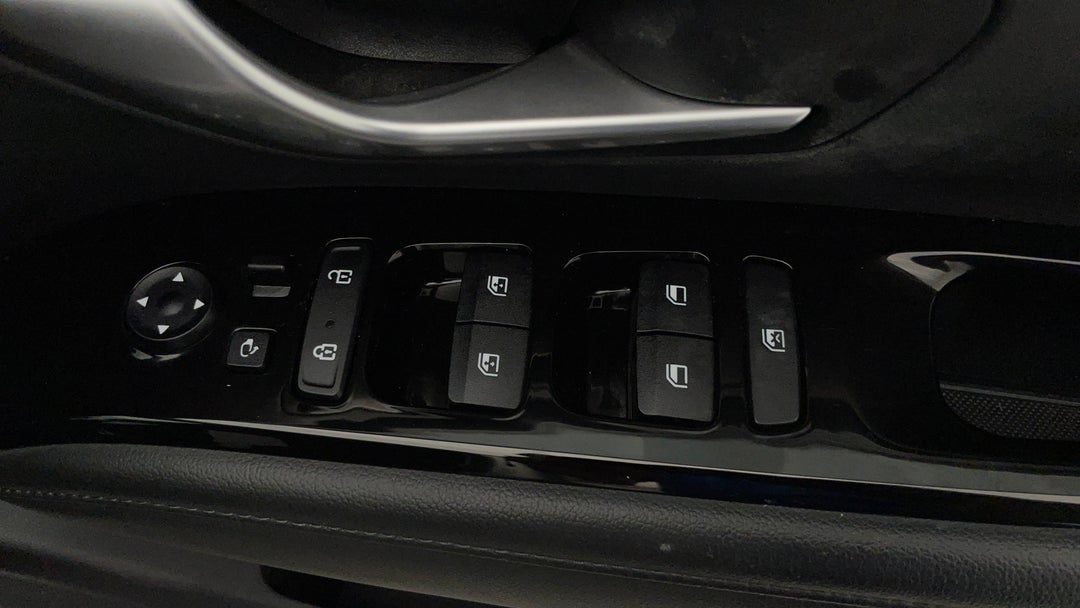 Drivers Side Door Panel Controls