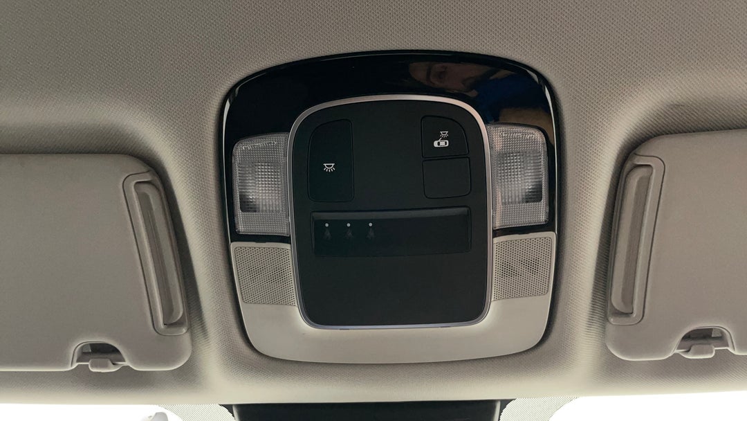 On-Roof Controls/Sunglass holder