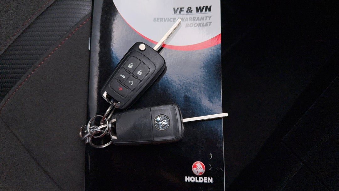 2016 Holden Commodore Sv6 Black Edition, Automatic, 144043 km, Key Close-up