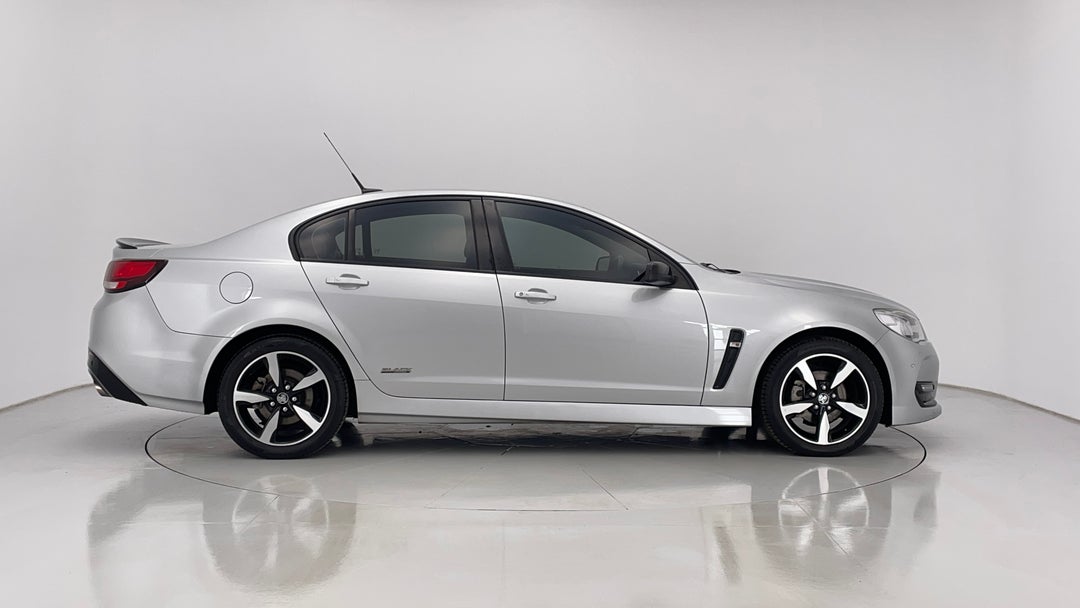2016 Holden Commodore Sv6 Black Edition, Automatic, 144043 km, Right Side View
