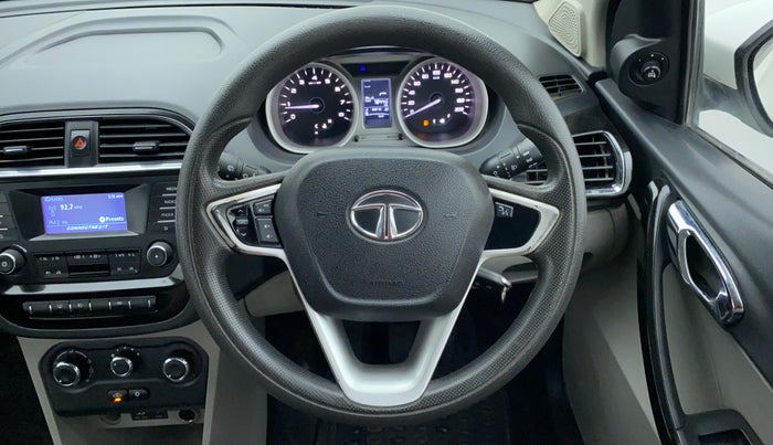 2016 Tata Tiago XZ 1.2 REVOTRON, Petrol, Manual, 77,348 km, Steering Wheel Close Up