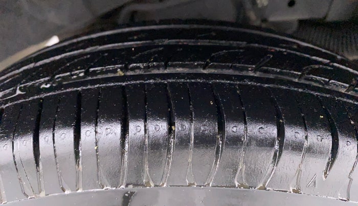 2012 Hyundai Santro Xing GLS, Petrol, Manual, 45,451 km, Left Rear Tyre Tread