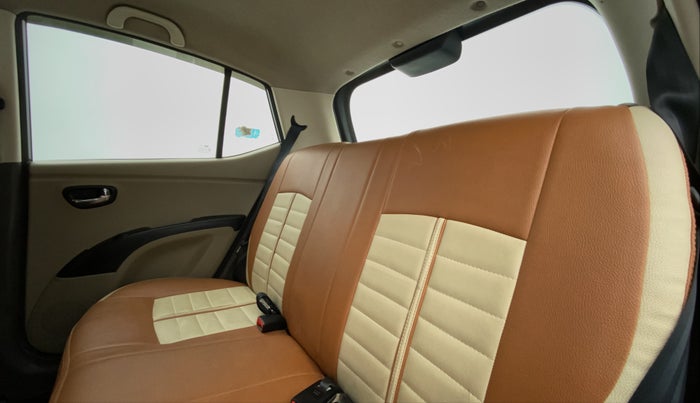 2013 Hyundai i10 MAGNA 1.2 KAPPA2, Petrol, Manual, 34,721 km, Right Side Rear Door Cabin