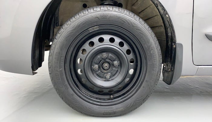 2017 Maruti Wagon R 1.0 VXI, Petrol, Manual, 37,621 km, Left Front Wheel